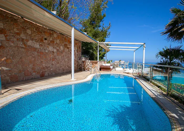 Lux Chalkidiki Close To The Sea