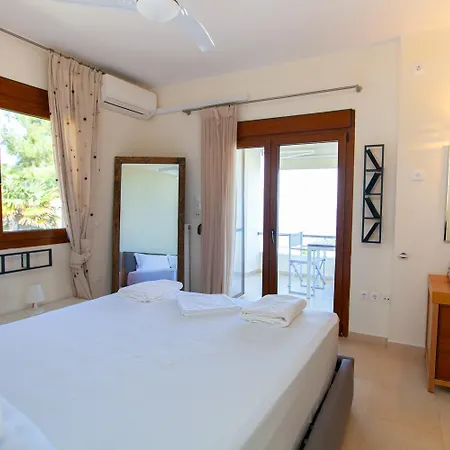 Lux Chalkidiki Close To The Sea