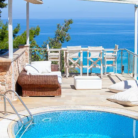 Lux Chalkidiki Close To The Sea