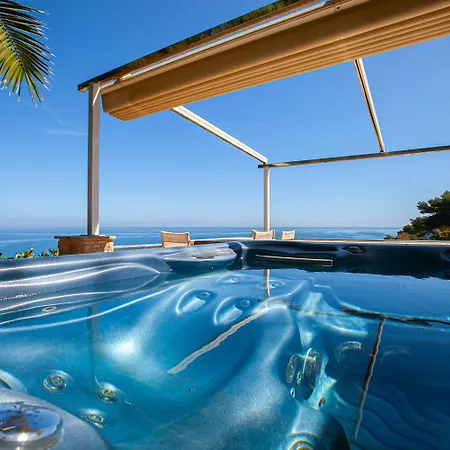 Villa Lux Chalkidiki Close To The Sea