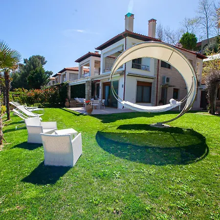 Lux Chalkidiki Close To The Sea