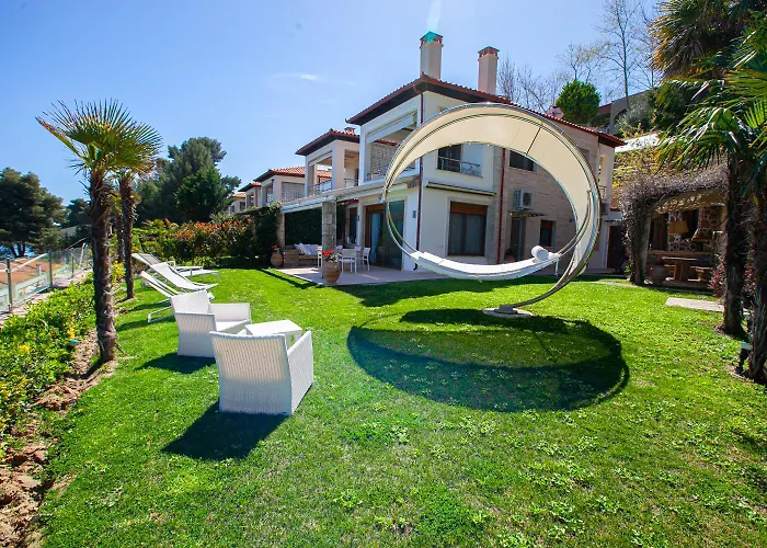 Lux Chalkidiki Close To The Sea
