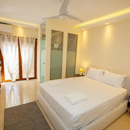 Vila Lux Chalkidiki Close To The Sea Kriopigi